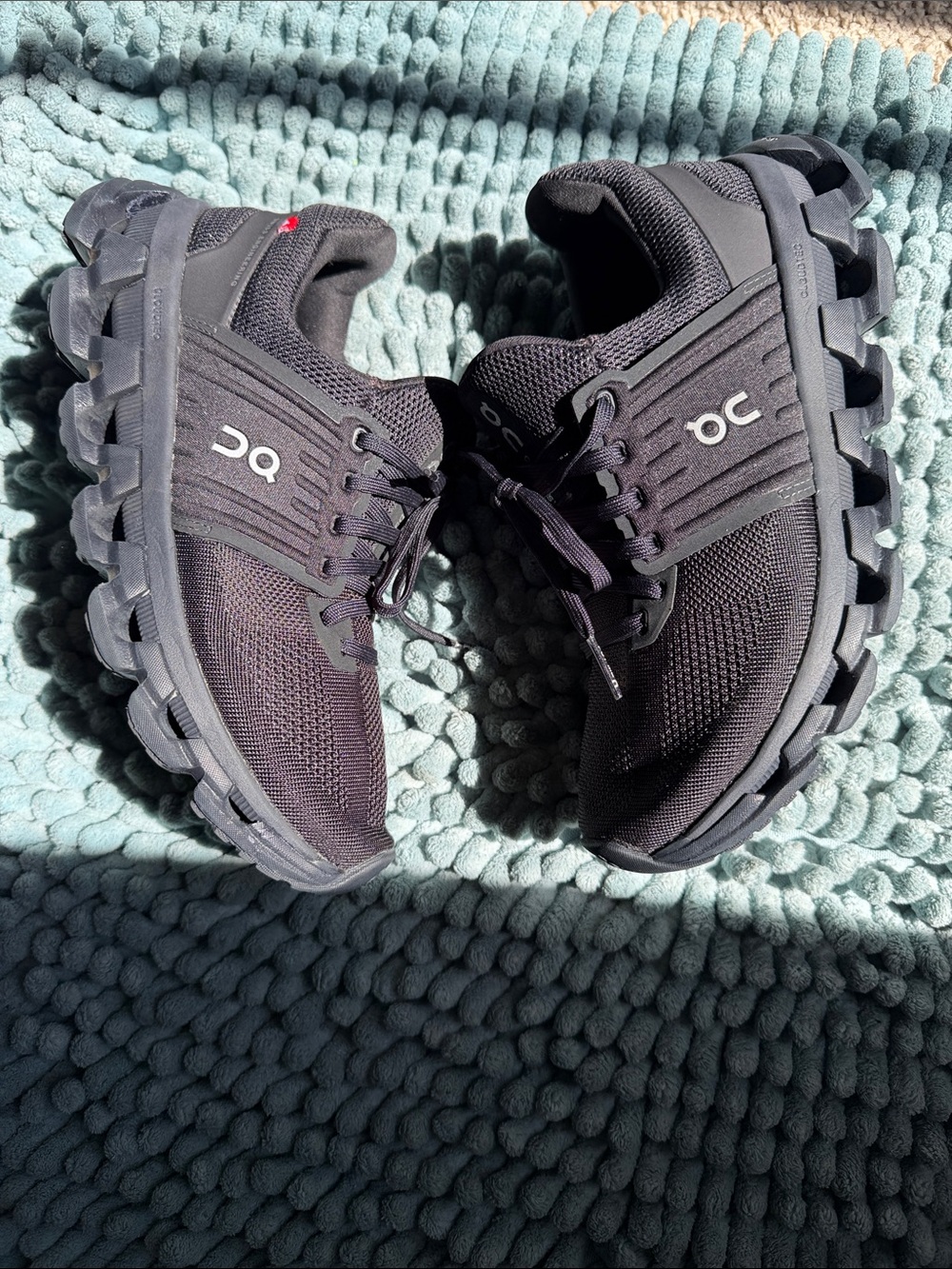 On Running Black woman’s Athletic Running Shoes - Picture 3 of 11
